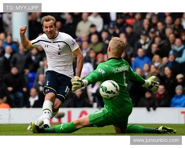 哈里·凯恩国家队与俱乐部核心地位建立路径对比分析
