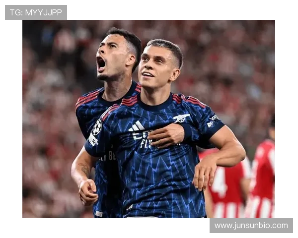 特罗萨德 vs 若塔：多面手前锋的两种用法