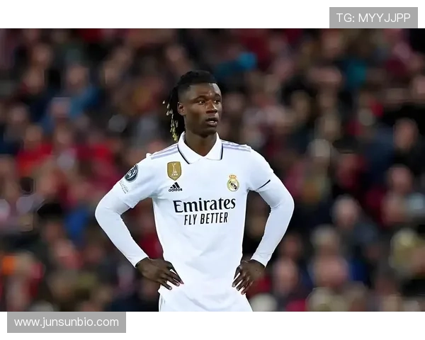 卡马文加 vs 克罗斯：新生代与中场大师的传球组织能力差距解析