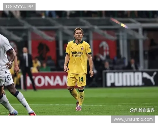 罗德里 vs 莫德里奇：深度解析两位中场大师的控场方式与结构差异