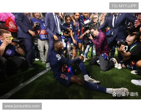 登贝莱在巴萨的战术角色与表现兑现分析