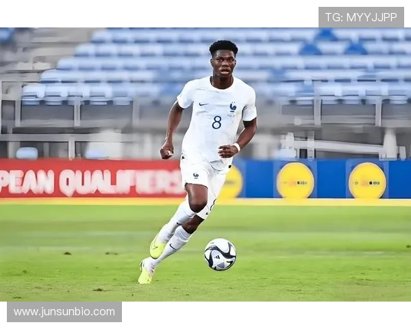 奥雷利安·楚阿梅尼:波尔多青训时期后腰起点解析 奥雷利安·楚阿梅尼:波尔多青训时期后腰起点解析