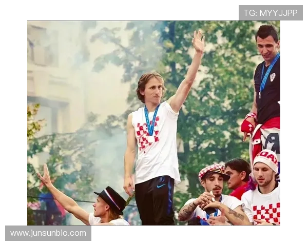 从战火童年到世界足球先生:莫德里奇的传奇起点