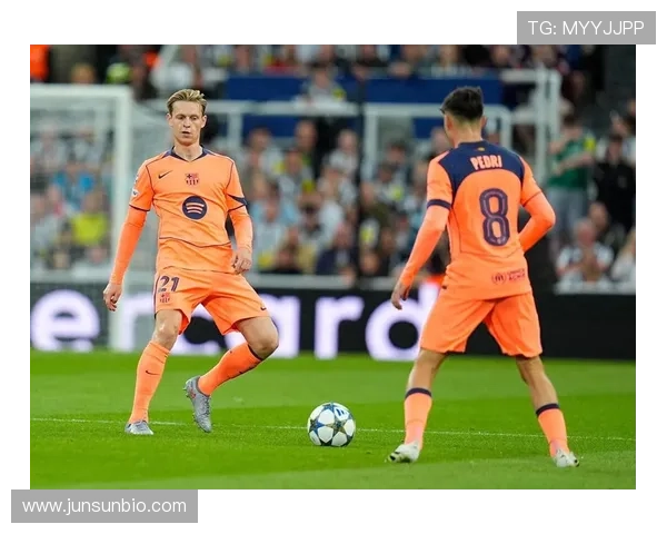 德布劳内 vs 德容:中场组织与推进效率差异 德布劳内 vs 德容:中场组织与推进效率差异