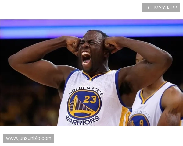 格林改变勇士防守体系，高位策应制造错位提升转换效率